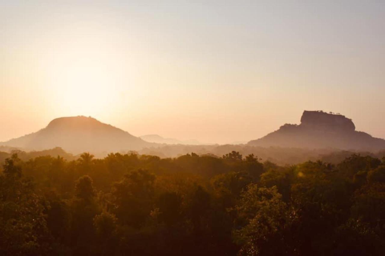 Choona Lodge 'View Of Sigiriya & Pidurangala With Sunrise' Esterno foto