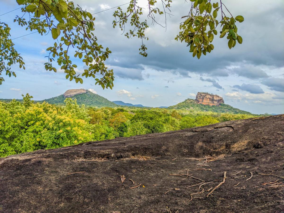Choona Lodge 'View Of Sigiriya & Pidurangala With Sunrise' Esterno foto
